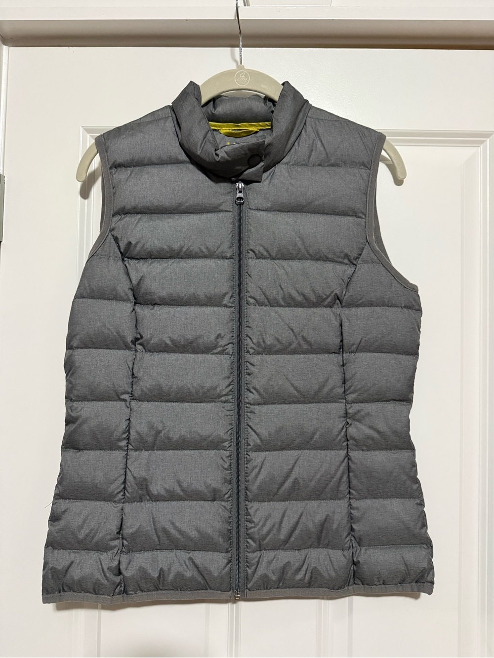J McLaughlin down vest